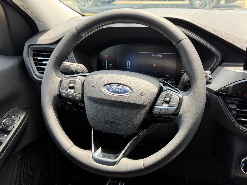 Certified 2023 Ford Escape Active AWD/4WD image 18