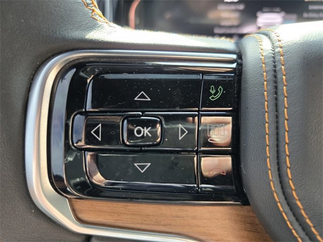 Used 2022 Jeep Grand Wagoneer Series III w/ Rear Seat Video Group 1 image 31