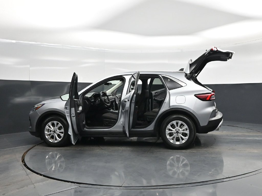 Certified 2023 Ford Escape Active FWD image 33