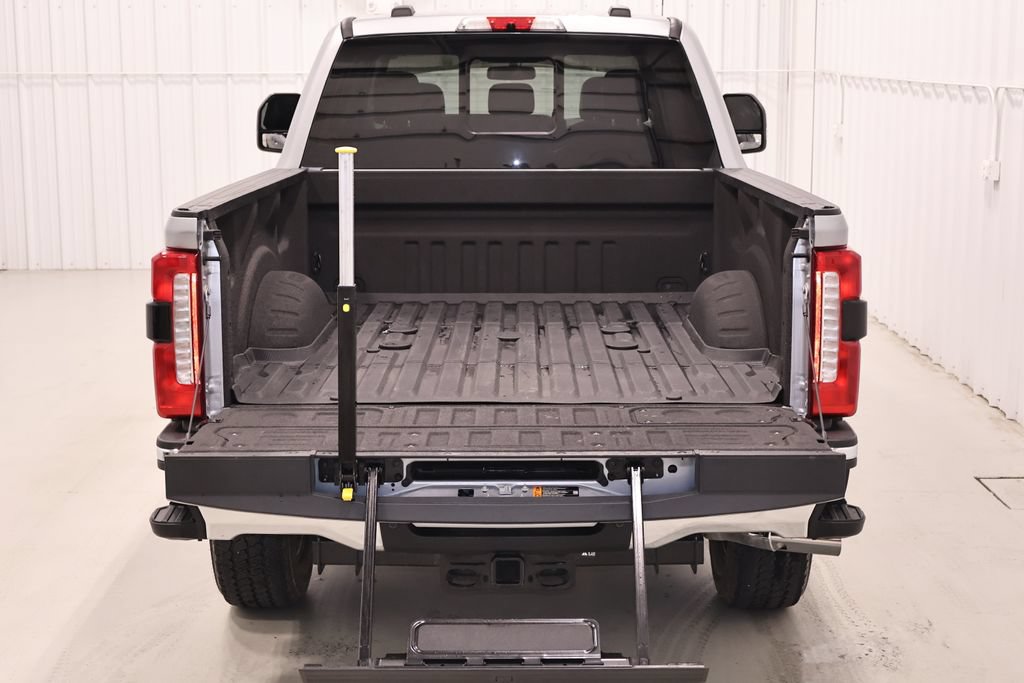 Certified 2024 Ford F350 Lariat w/ Lariat Ultimate Package AWD/4WD image 45