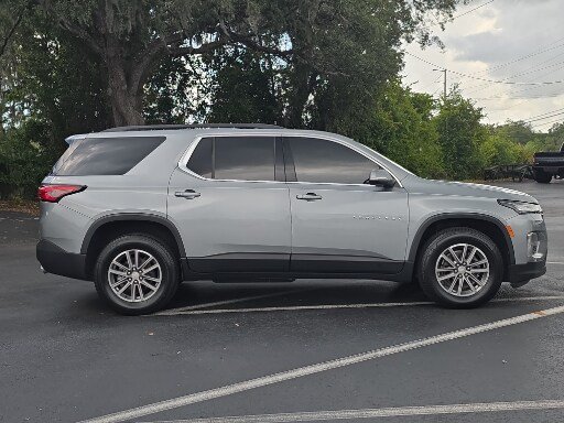 Used 2024 Chevrolet Traverse LT FWD image 9