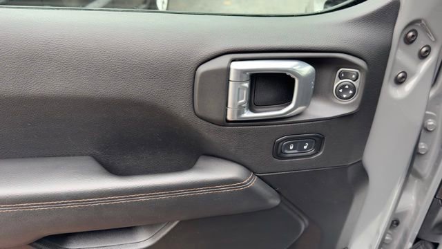 Used 2022 Jeep Wrangler Unlimited Rubicon w/ Xtreme Recon 35" Tire Package image 11