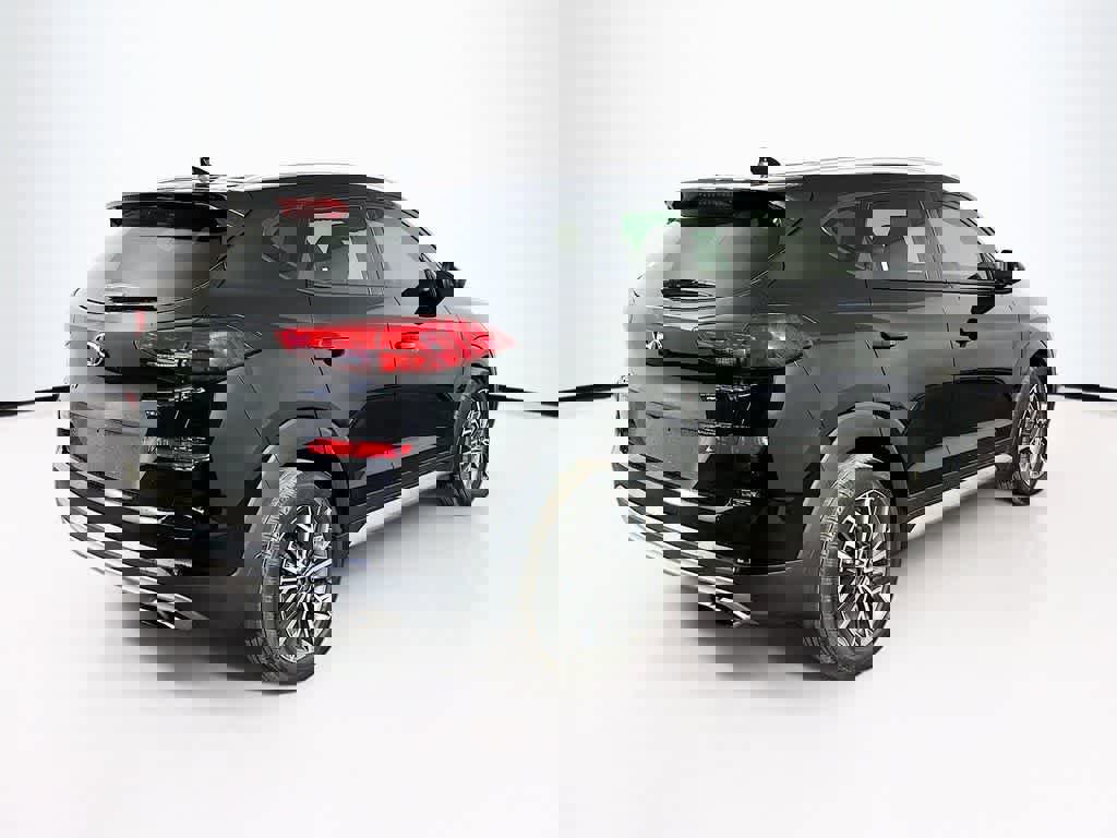 Used 2020 Hyundai Tucson SEL w/ Winter Weather Package image 5