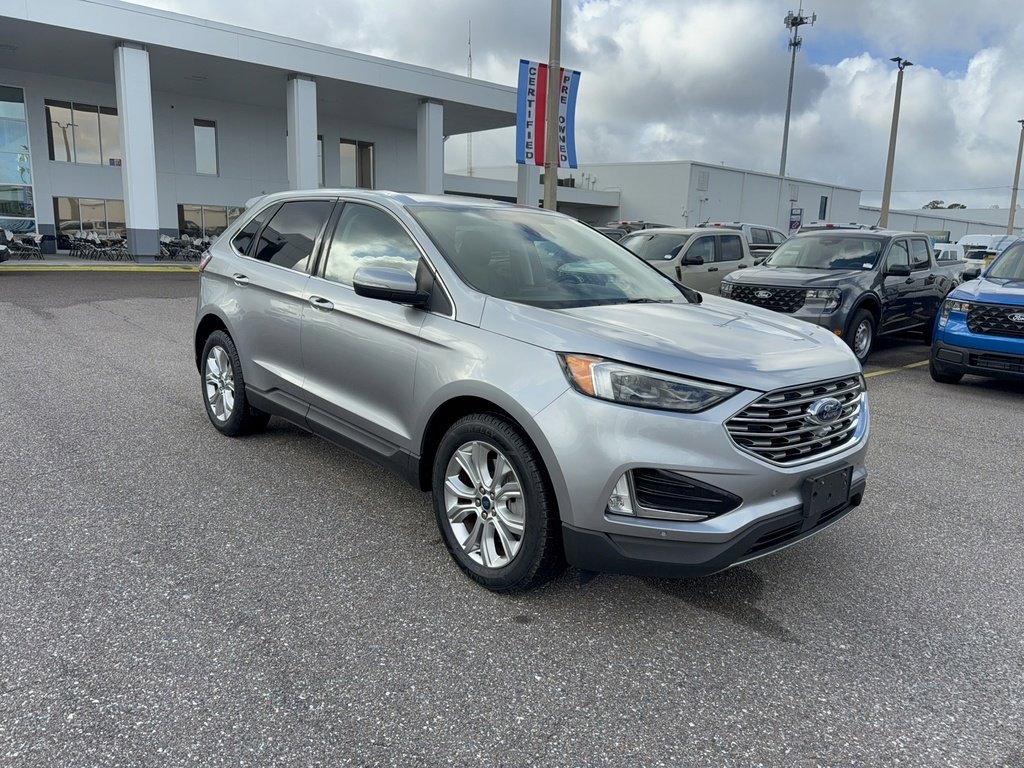 Certified 2022 Ford Edge Titanium w/ Equipment Group 301A image 4