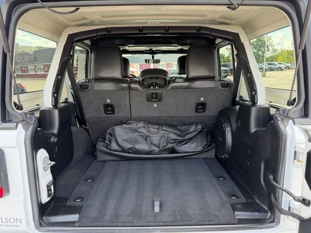 Used 2021 Jeep Wrangler Unlimited Rubicon AWD/4WD image 32