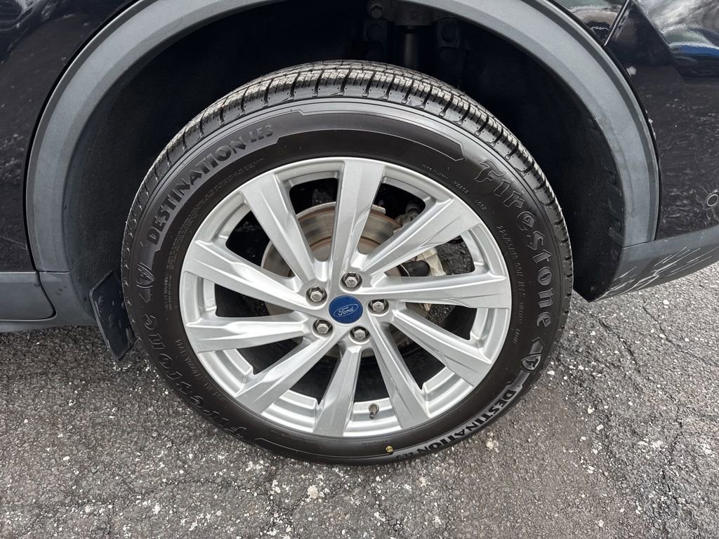 Certified 2022 Ford Escape Titanium w/ Titanium Elite Package image 10