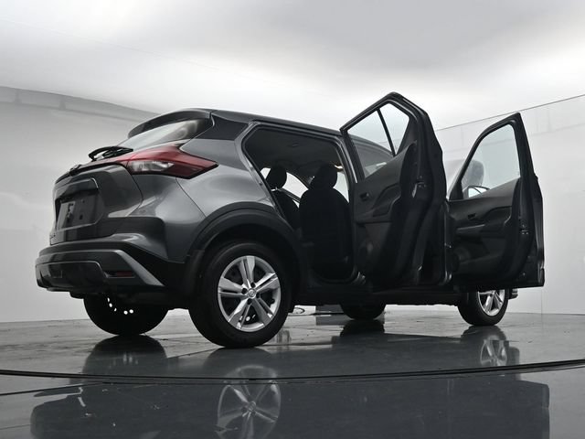 Used 2024 Nissan Kicks S FWD image 40