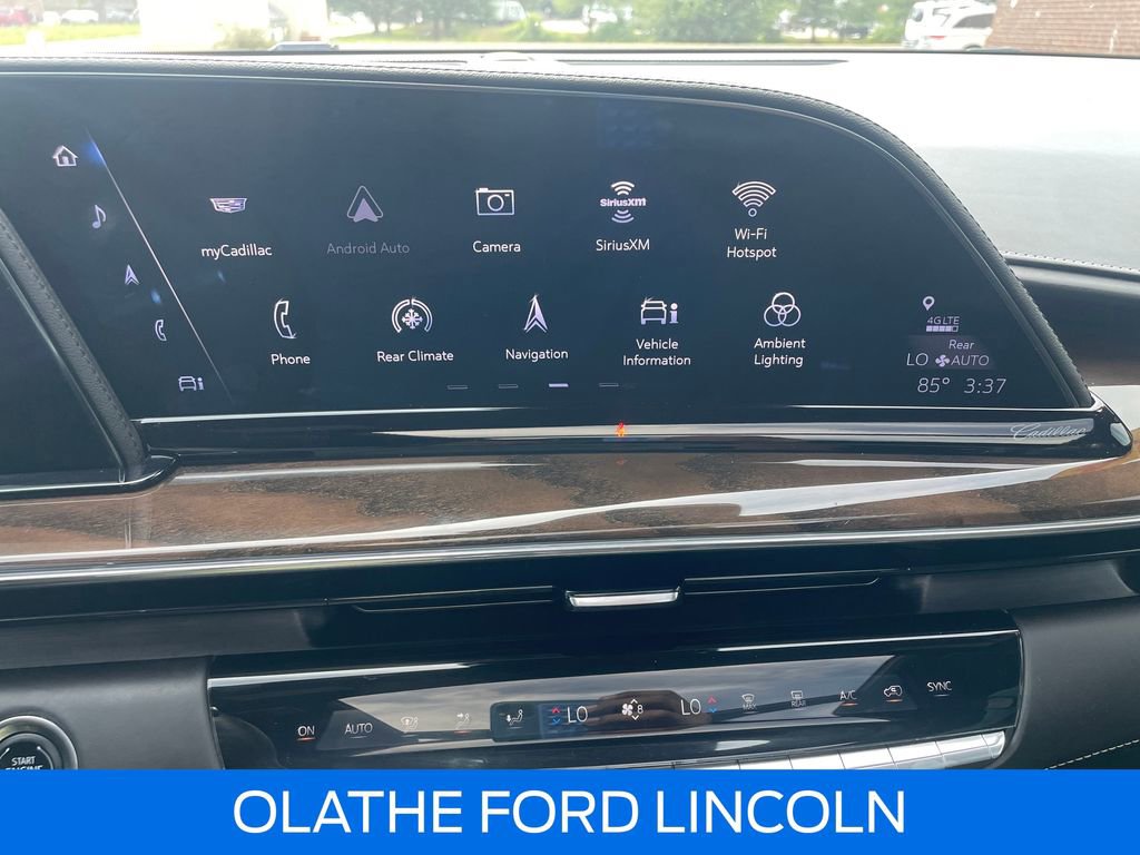 Used 2024 Cadillac Escalade Sport Platinum w/ LPO, ONYX Package AWD/4WD image 22