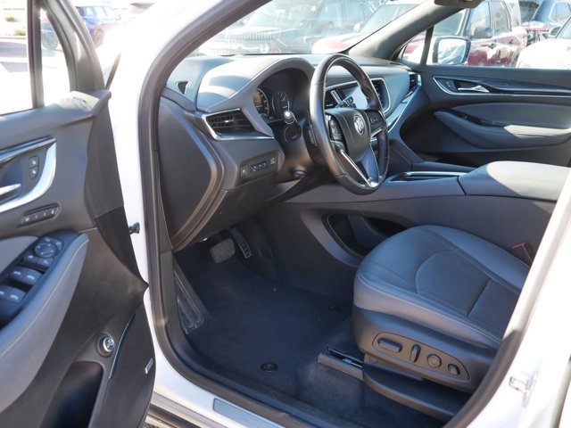 Used 2024 Buick Enclave Premium image 11