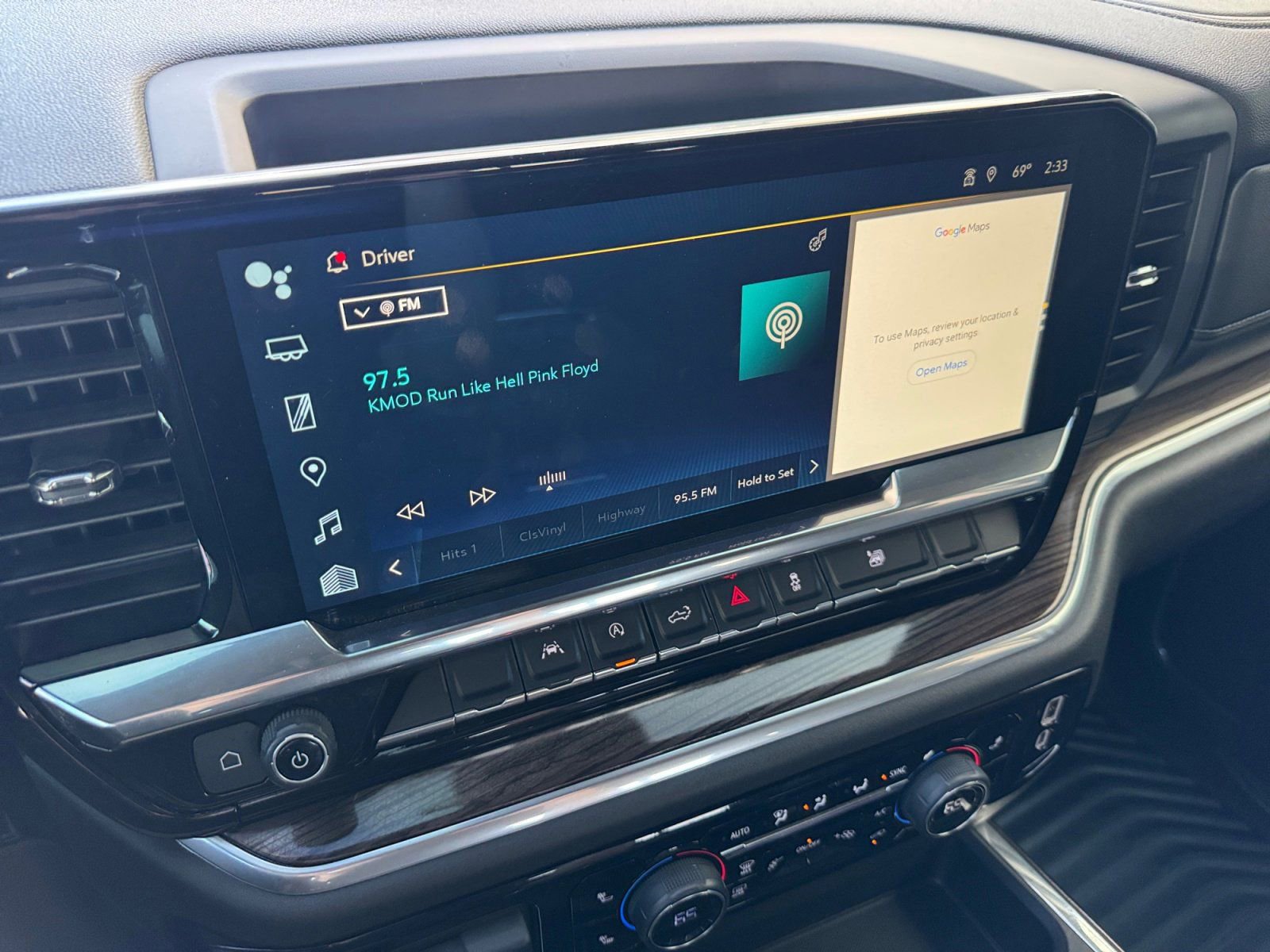 Used 2024 Chevrolet Silverado 1500 RST w/ Convenience Package II image 25