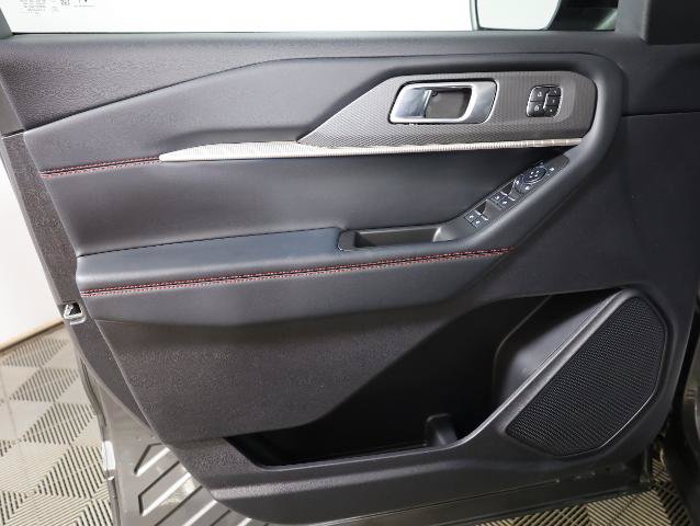 Certified 2025 Ford Explorer ST-Line w/ Premium Package AWD/4WD image 33