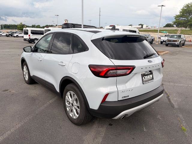 Certified 2025 Ford Escape Active w/ Cold Weather Package FWD image 5