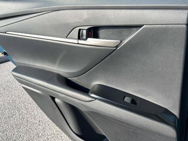 Used 2026 Toyota Camry SE w/ Convenience Package FWD image 18