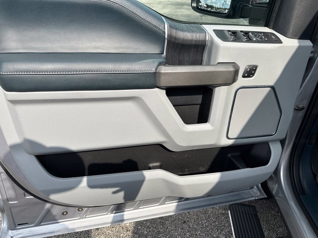 Certified 2022 Ford F350 Limited AWD/4WD image 14