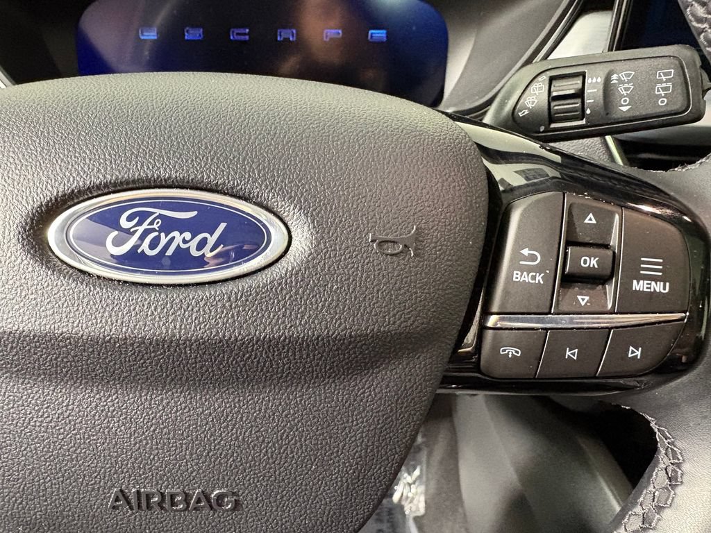 Certified 2026 Ford Escape Platinum w/ Premium Technology Package AWD/4WD image 23