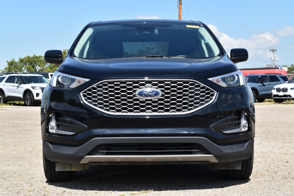 Certified 2024 Ford Edge SEL w/ Convenience Package AWD/4WD image 2