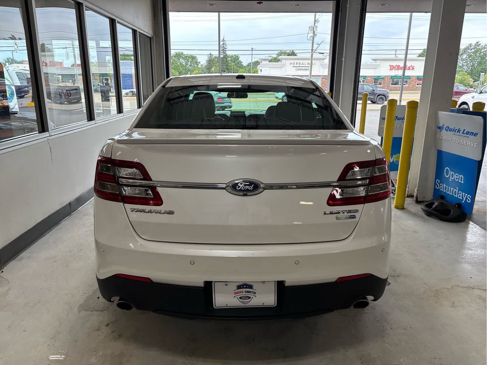 Certified 2018 Ford Taurus Limited AWD/4WD image 6