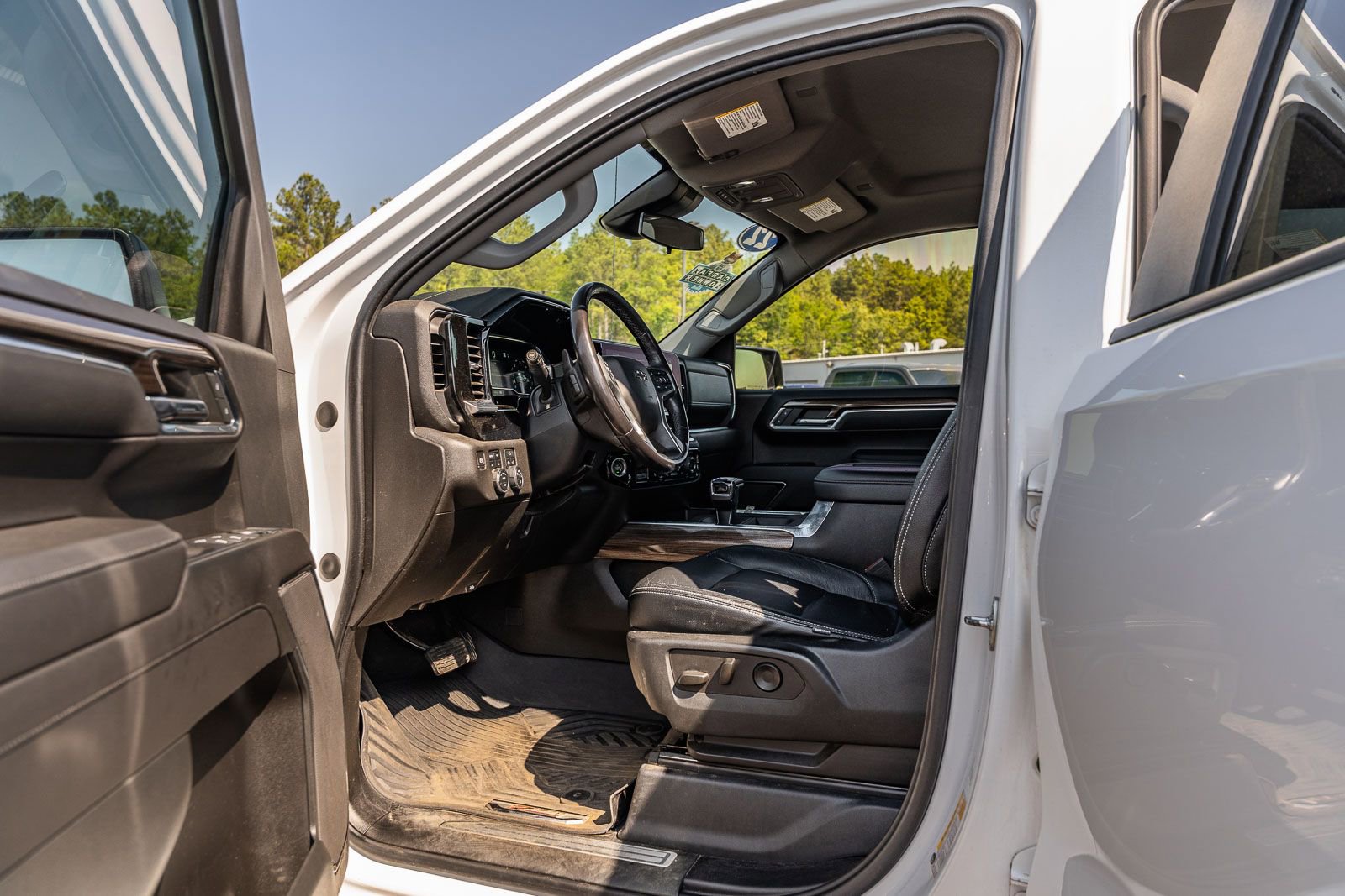 Used 2022 Chevrolet Silverado 1500 RST AWD/4WD image 18