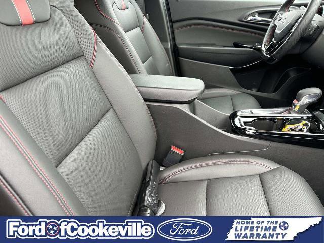 Used 2025 Chevrolet Trax RS w/ Driver Confidence Package image 20