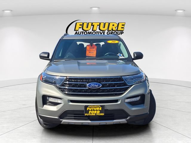 Certified 2020 Ford Explorer XLT w/ Equipment Group 202A AWD/4WD image 2