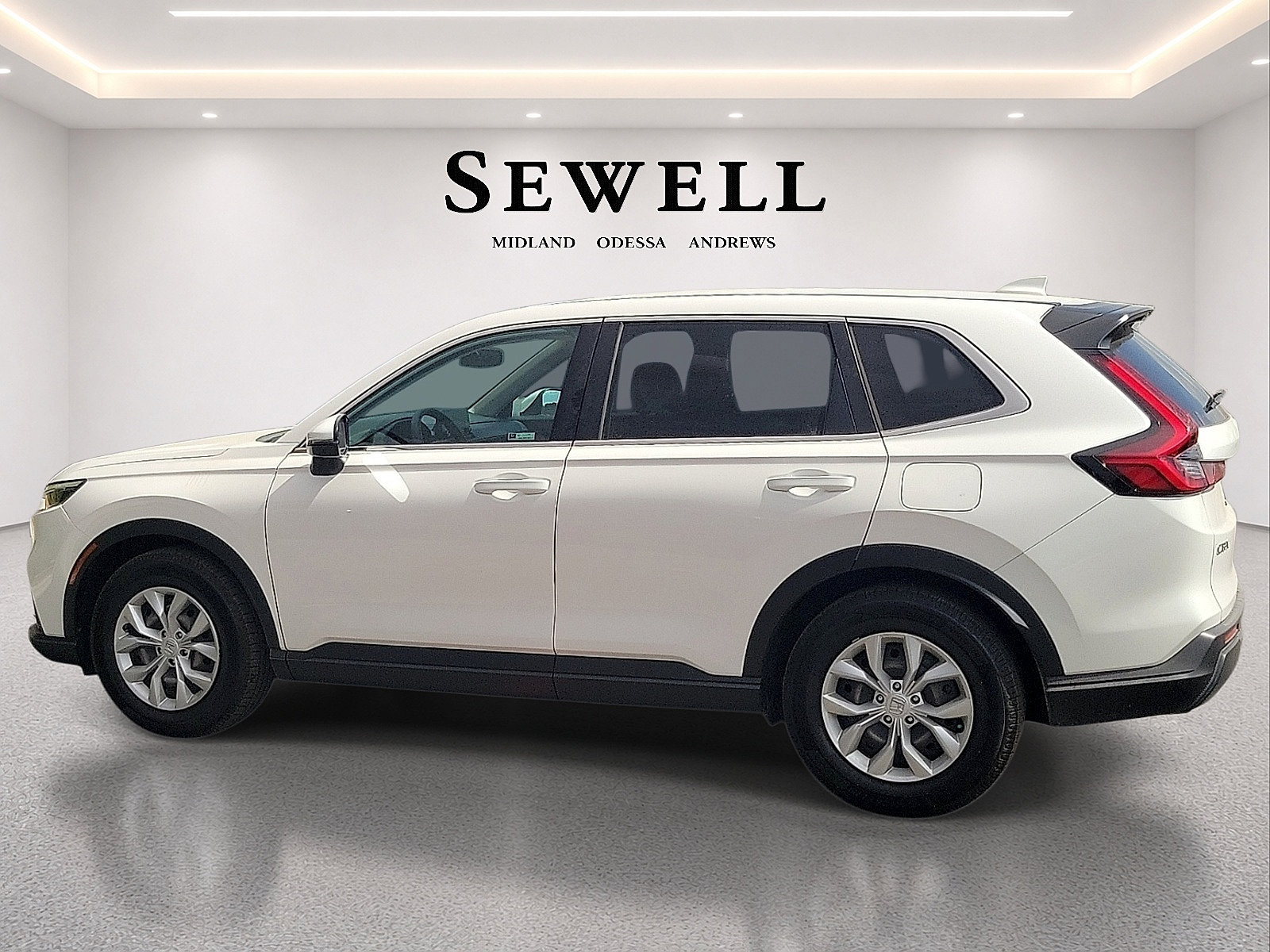 Used 2025 Honda CR-V LX image 2