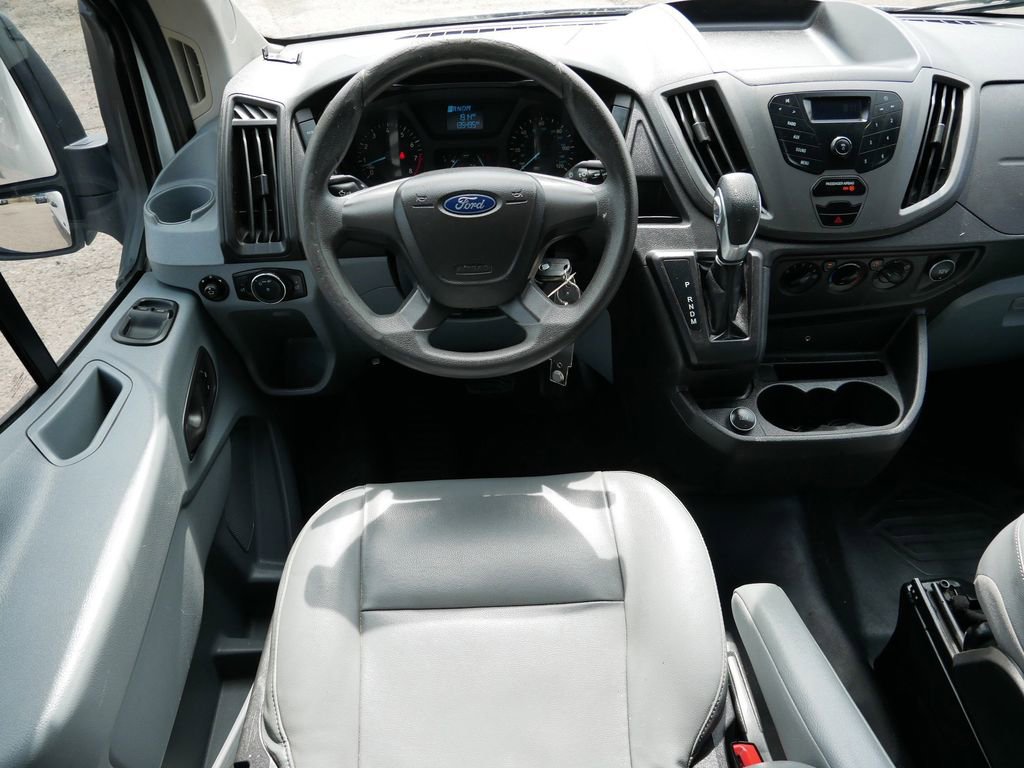 Certified 2018 Ford Transit 150 130 Low Roof RWD image 12