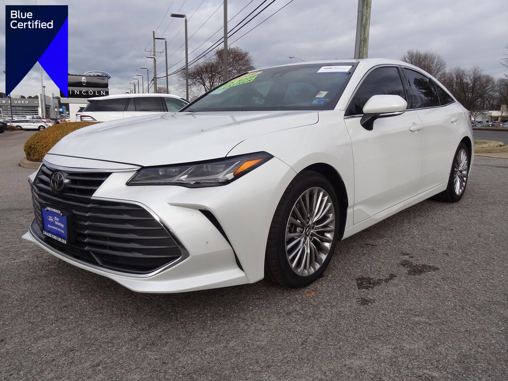 Used 2019 Toyota Avalon Limited image 1
