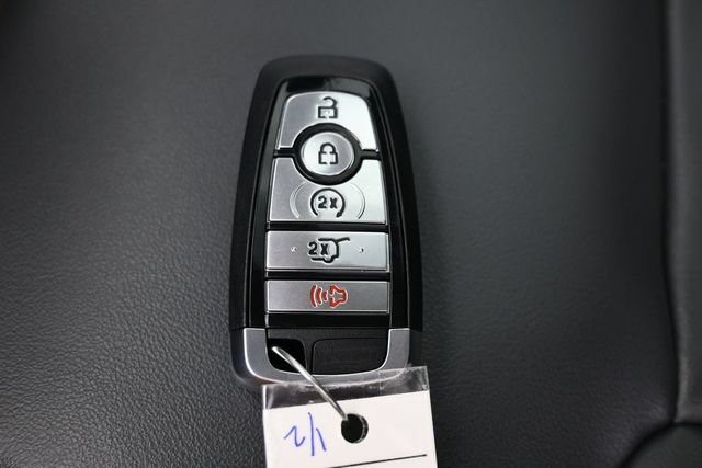 Certified 2025 Ford Expedition Active AWD/4WD image 26
