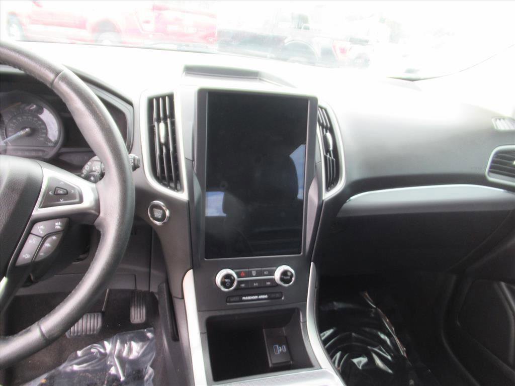 Certified 2022 Ford Edge SEL w/ Sport Appearance Package image 22