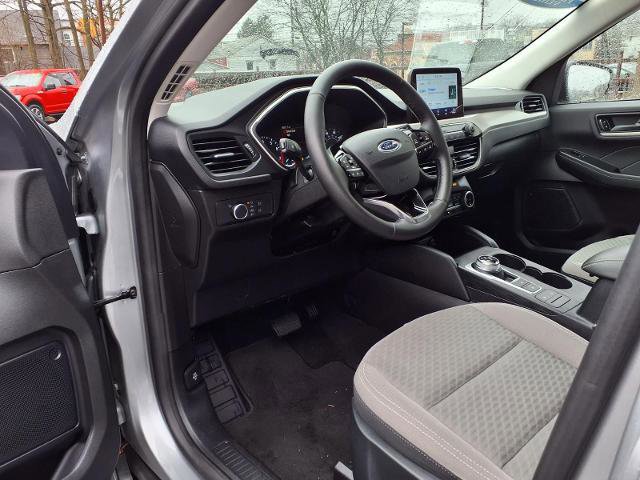 Certified 2022 Ford Escape SE w/ Cold Weather Package image 16