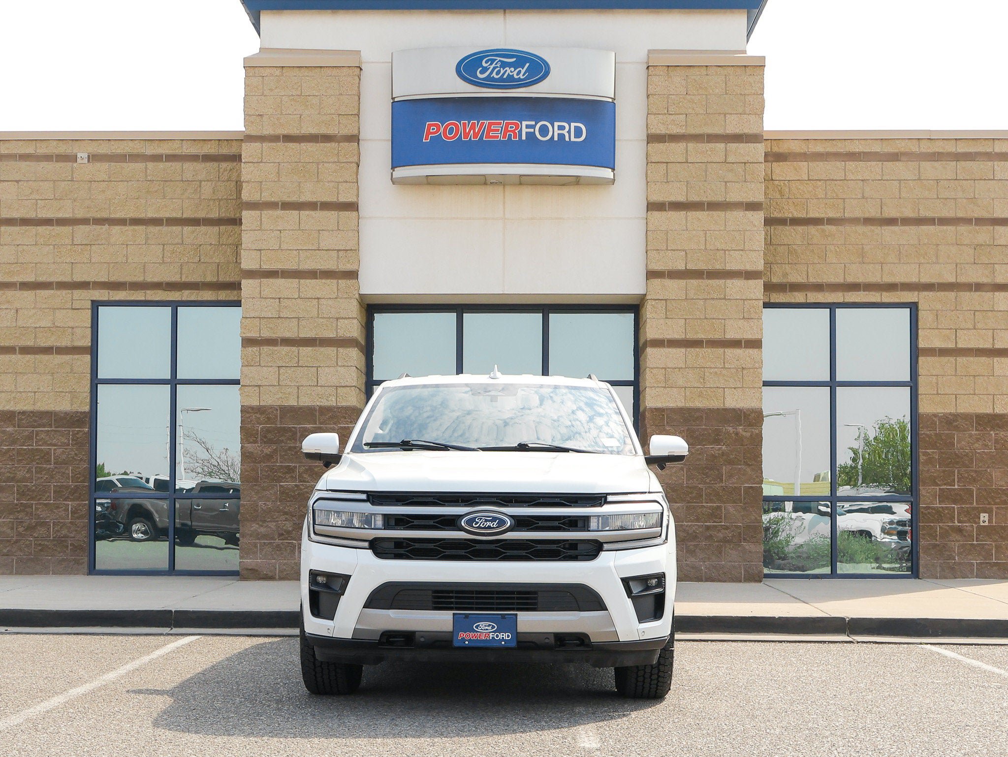 Certified 2023 Ford Expedition XLT AWD/4WD image 3