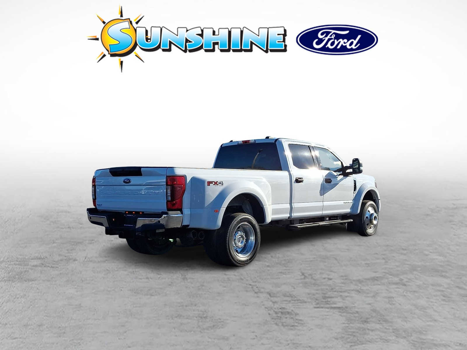 Certified 2022 Ford F450 XLT w/ XLT Value Package image 5