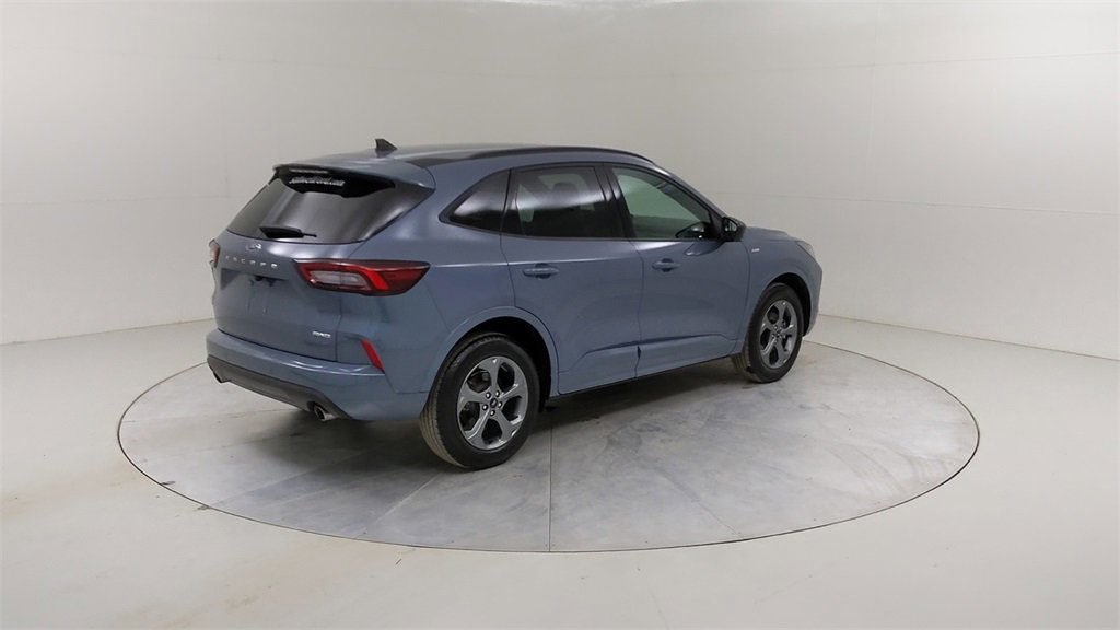 Certified 2023 Ford Escape ST-Line w/ Tech Pack #1 image 13