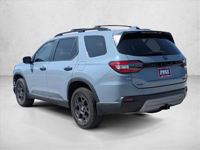 Used 2024 Honda Pilot TrailSport image 7