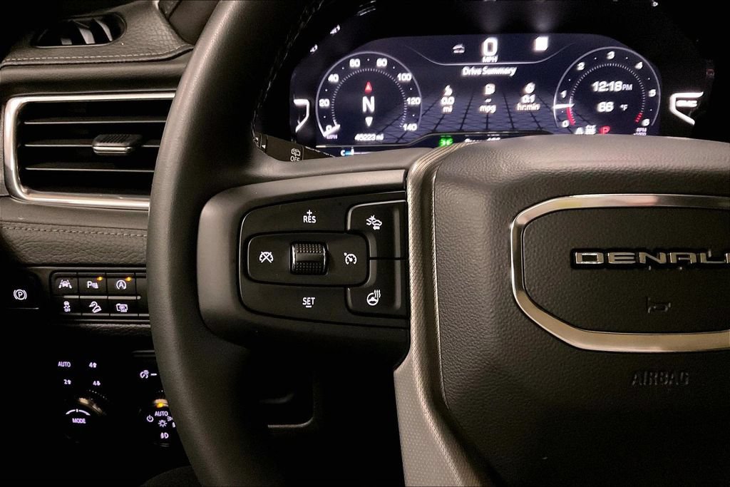 Used 2023 GMC Yukon Denali w/ LPO, Floor Liner Package AWD/4WD image 17