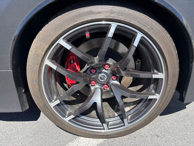 Used 2020 Nissan 370Z NISMO RWD image 11