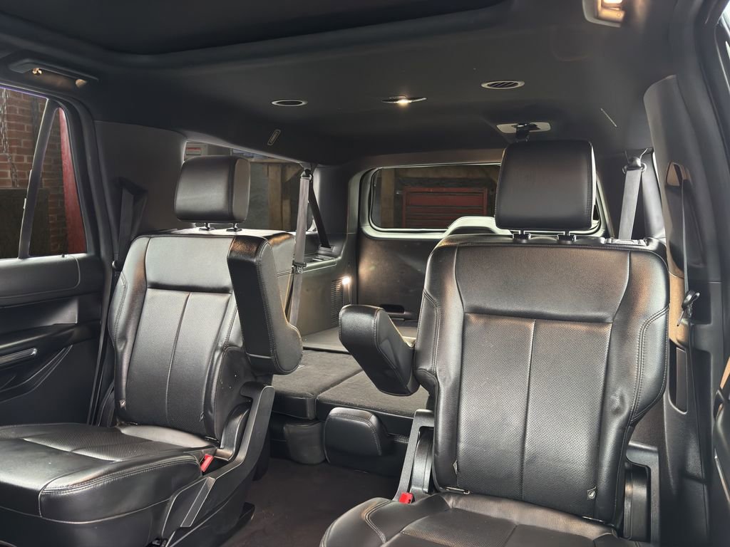 Certified 2021 Ford Expedition Max XLT image 9