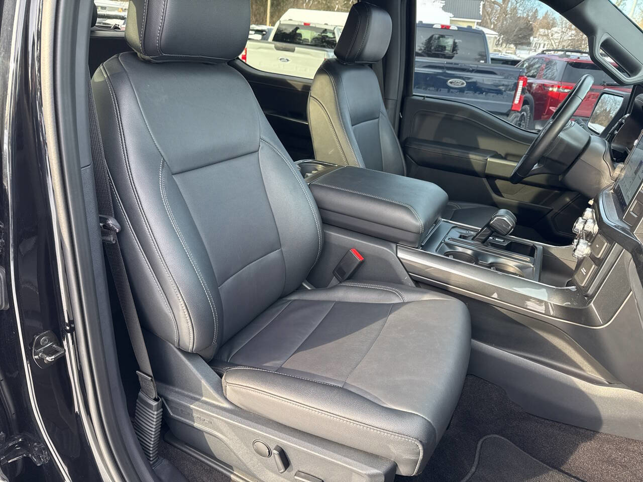 Certified 2022 Ford F150 XLT w/ Equipment Group 302A High image 15