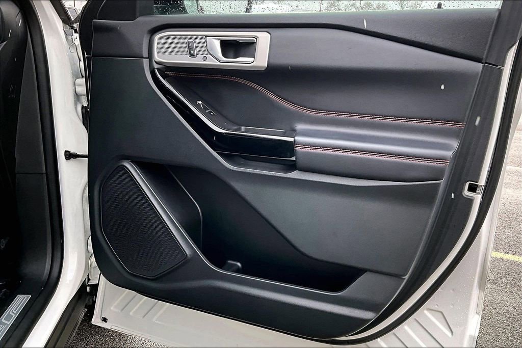 Certified 2022 Ford Explorer ST-Line w/ Class IV Trailer Tow Package image 23