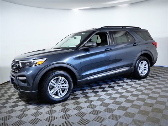 Certified 2022 Ford Explorer XLT w/ Equipment Group 202A image 6