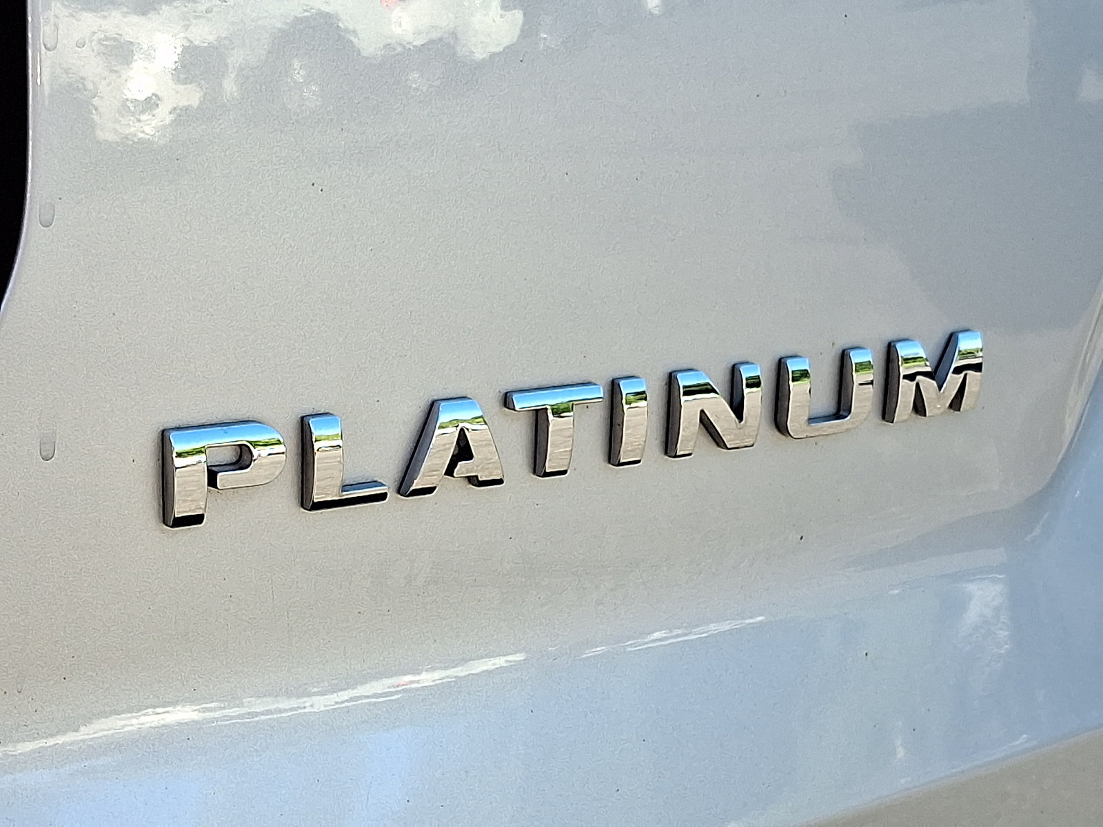 Certified 2018 Ford Explorer Platinum AWD/4WD image 34