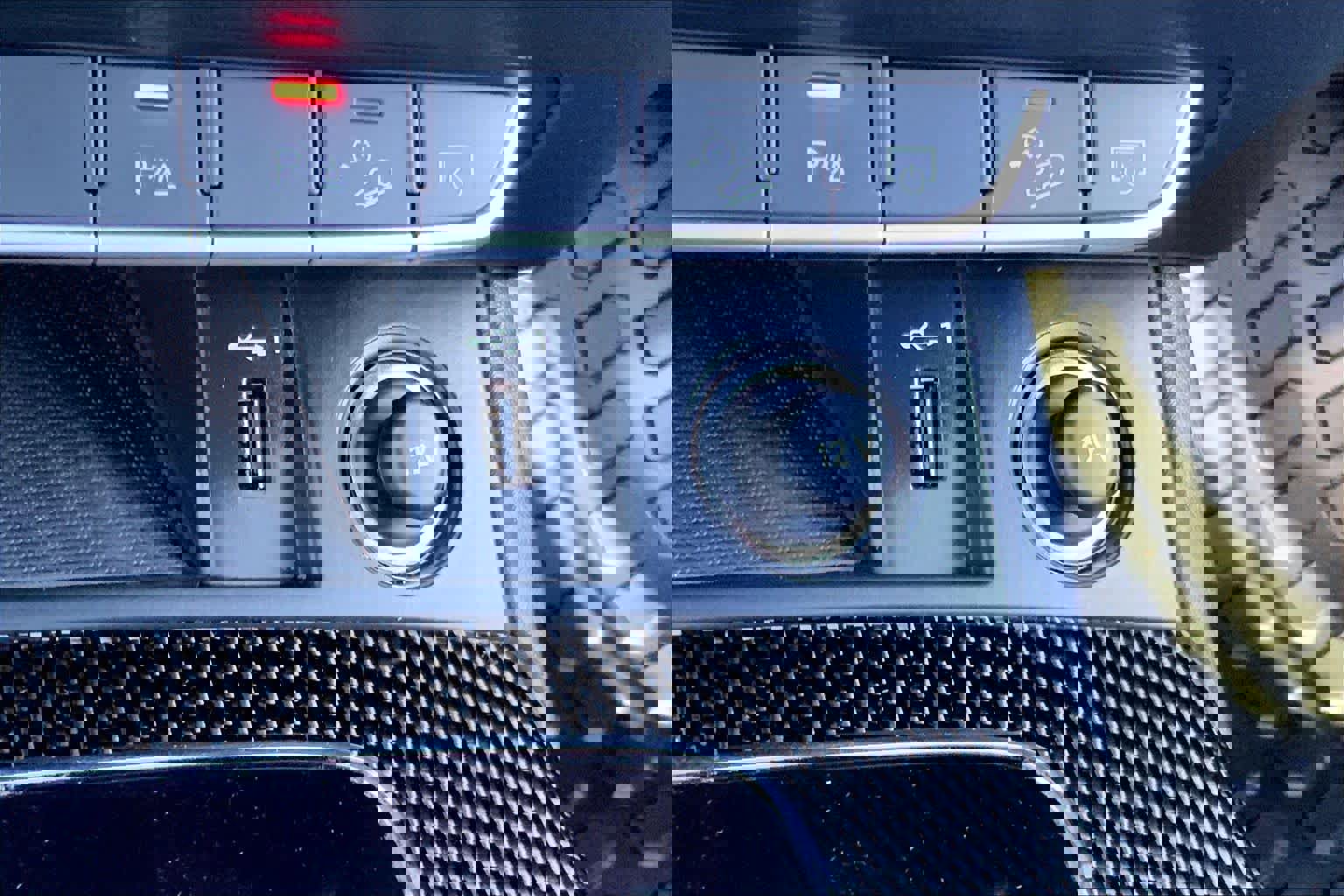 Used 2021 Audi SQ5 Premium Plus w/ Premium Plus Package image 31