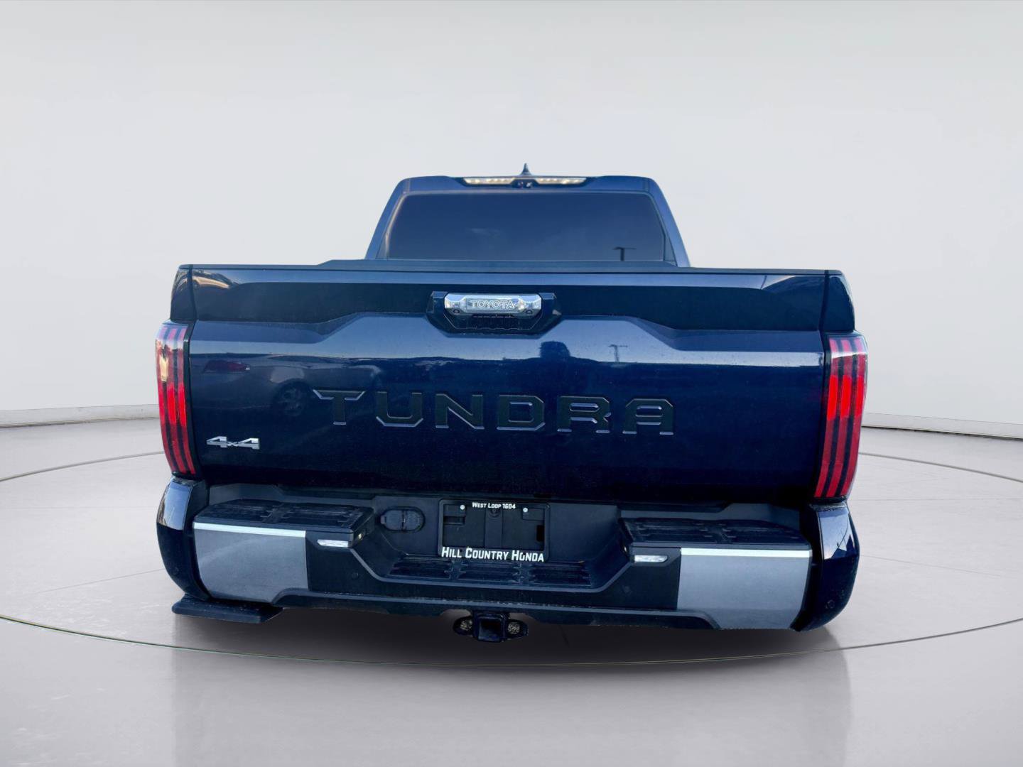Used 2023 Toyota Tundra Limited AWD/4WD image 7