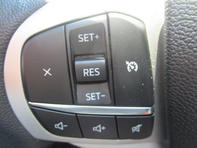 Certified 2024 Ford Explorer XLT w/ Equipment Group 202A AWD/4WD image 11