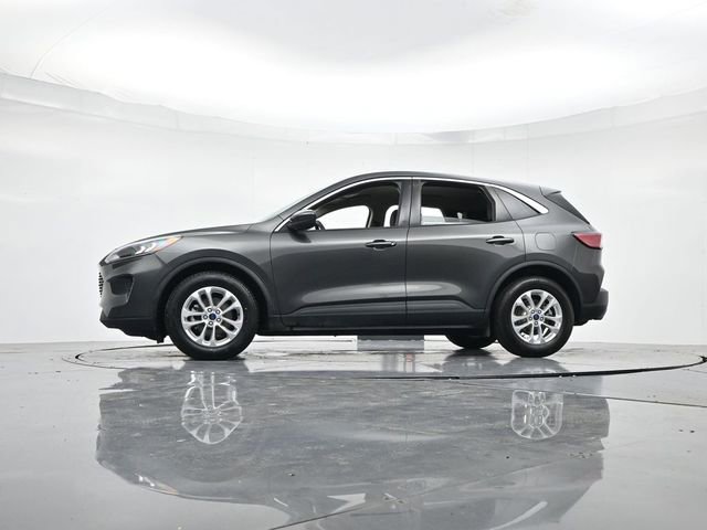 Certified 2020 Ford Escape SE image 37