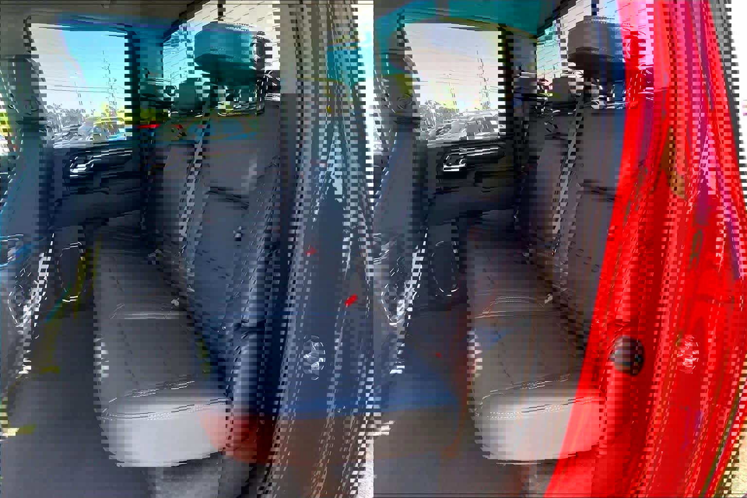 Used 2024 Chevrolet Silverado 2500 LTZ w/ LTZ Convenience Package image 20