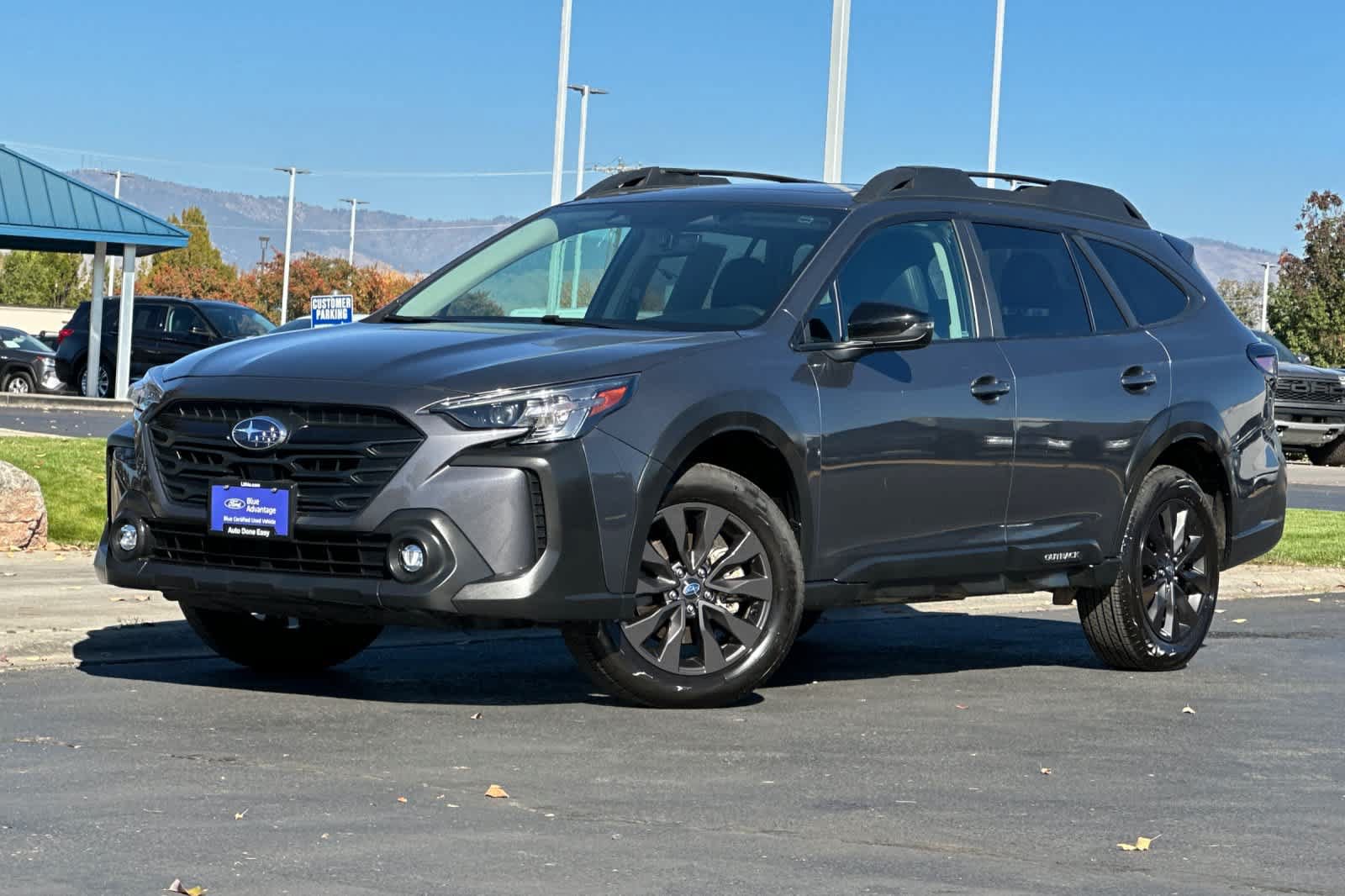 Used 2025 Subaru Outback Onyx Edition AWD/4WD image 1