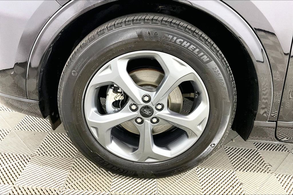 Certified 2023 Ford Escape ST-Line w/ Tech Pack #1 FWD image 7