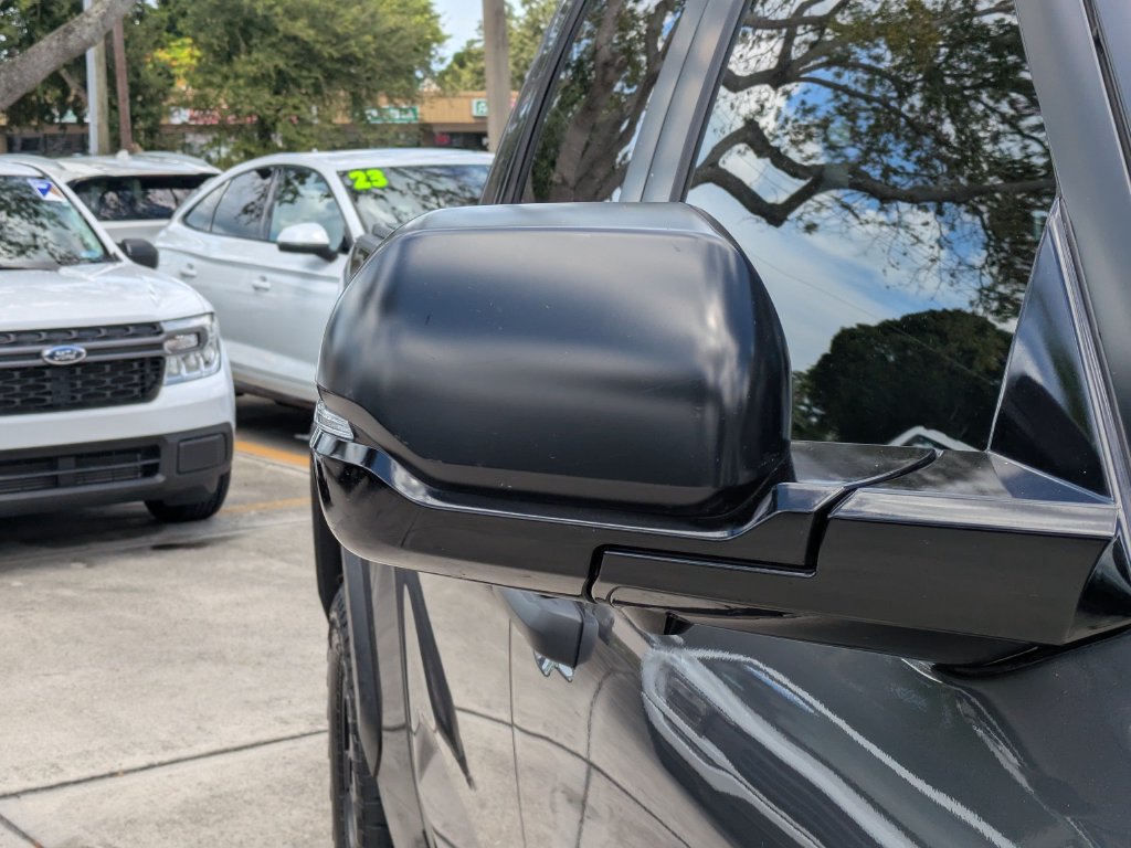 Used 2025 Toyota Tundra TRD Pro AWD/4WD image 13