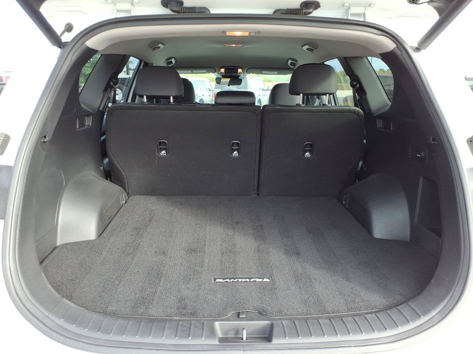 Used 2023 Hyundai Santa Fe SEL w/ Cargo Package FWD image 16